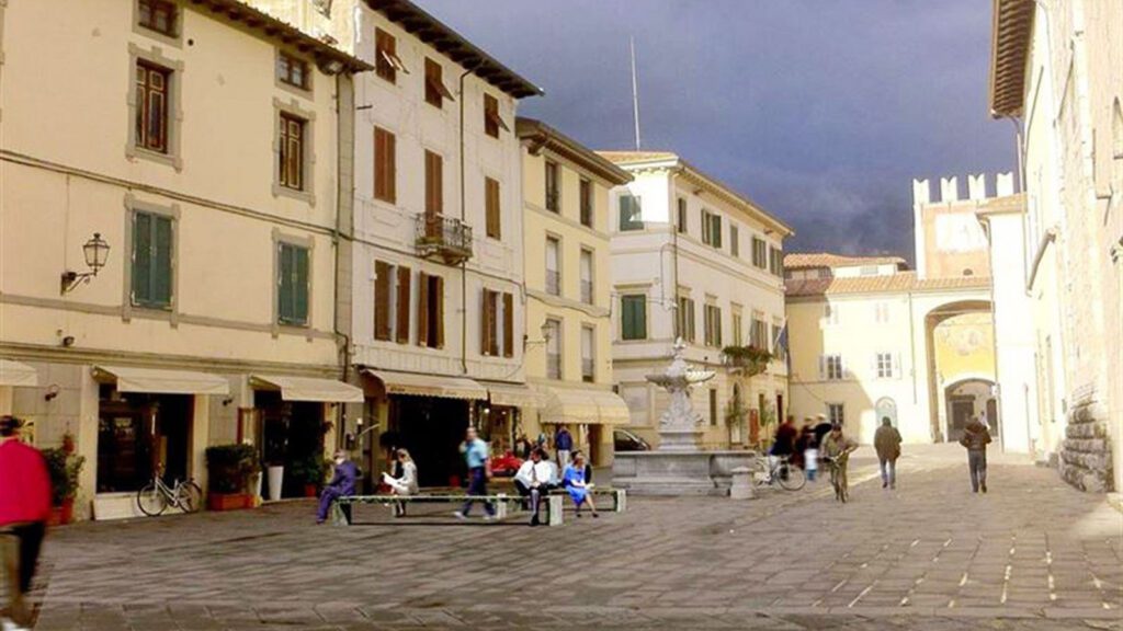 Forte dei Marmi, Pietrasanta o Camaiore? Quale località scegliere per la tua villa da sogno in Versilia 3 Forte dei Marmi, Pietrasanta o Camaiore? Quale località scegliere per la tua villa da sogno in Versilia 3